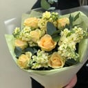 Букет «Летний рассвет» из роз и экзотических цветов