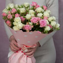 Букет из кустовых роз.