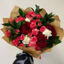 Букет «Розы и диантусы»