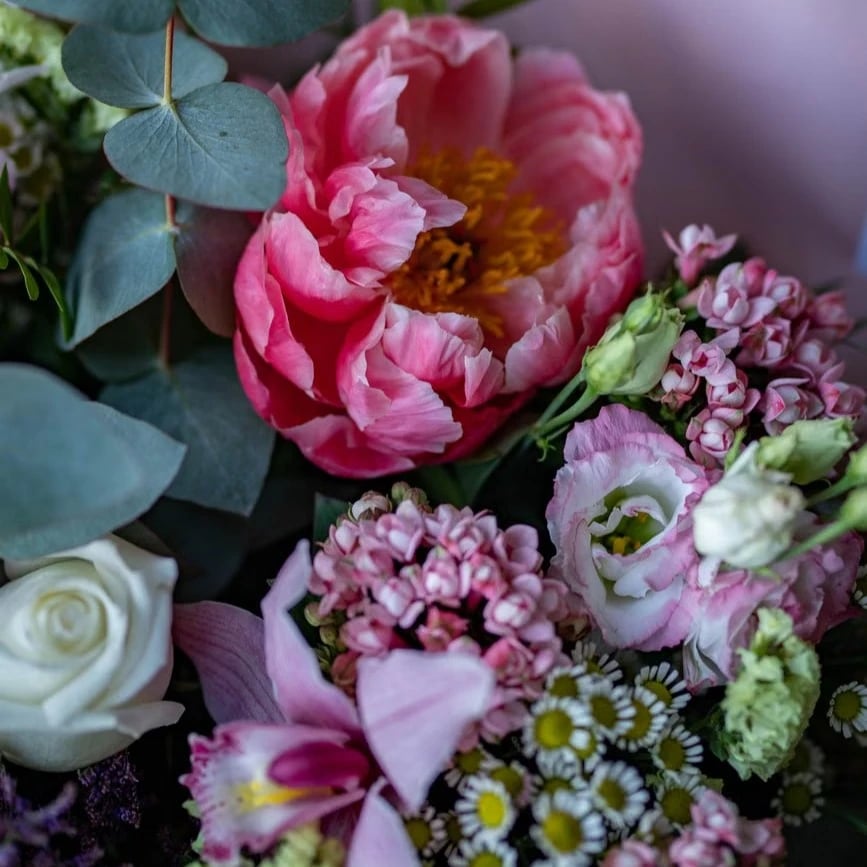 Fresh flowers Almaty bouquet
