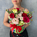 Шляпная коробка с цветами «Цыганочка» из роз и эустом