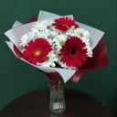 Букет «Фантазия 11» из гербер и хризантем