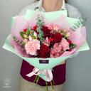Букет «Послание» из роз и гвоздик