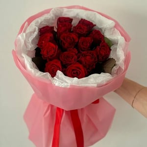 Букет из 15 роз 30 см