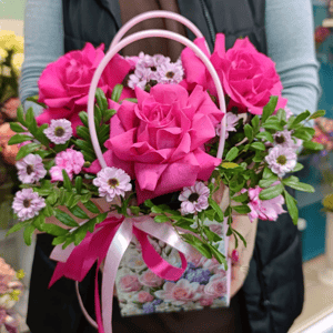 Коробка с цветами «Мелодия» из роз