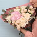 Букет «Желание» из роз и гвоздик