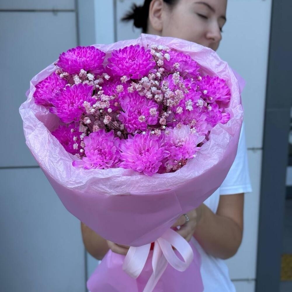 Букет ярких хризантем