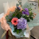 Букет «Нежность» из эустом и гортензий