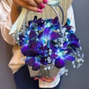 Коробка с цветами «Сумочка из Орхидей» из гипсофил