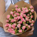 Букет из 9 розовых кустовых роз