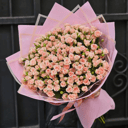 Букет цветов из кустовых роз