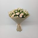 Букет 17 кустовых роз Ариони