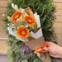 Букет «3 яркие герберы»