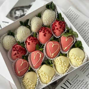 Клубника в бельгийском шоколаде 16 шт