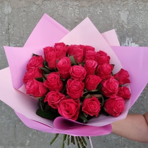 Букет «Спелая малина» из роз