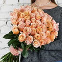 Букет 51 кремовая роза Шиммер 60 см