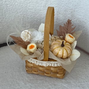 Лукошко стойких цветов