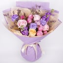 Букет «Цветочное приключение» из роз и гвоздик