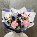 Букет «Вернисаж» из роз и хризантем