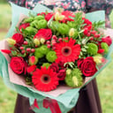 Букет «Диана» из роз и хризантем