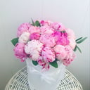 Шляпная коробка с цветами «Hatbox 12» из пионов