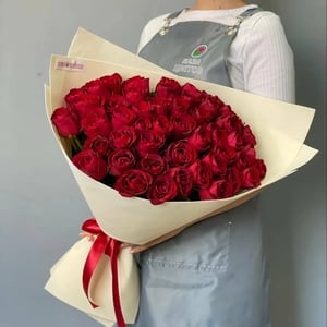 Букет из красных роз