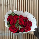 Букет «11 красных розочек шик»