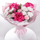 Букет «Мелодия нежности» из гвоздик и хризантем