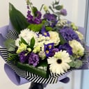 Букет «Элегия» из хризантем и роз