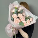 Букет «Ароматные диантусы с эвкалиптом (095)» из гвоздик