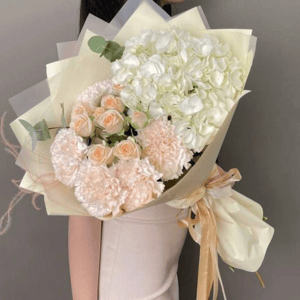 Букет «Доброе утро» из гвоздик и гортензий