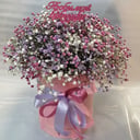 Шляпная коробка с цветами «Карамелька» из гипсофил