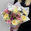 Букет Кустовых Хризантем, Роз и Маттиол