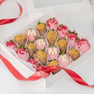 Клубника для мамы "Мераль" на 20 ягод