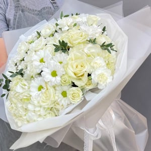 Букет для Любимых из роз и хризантем