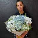 Букет с гортензией свежий