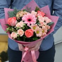 Букет «Альпийское сияние» из роз и хризантем