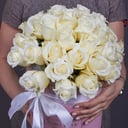 51 белая роза в шляпной коробке