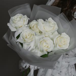 Букет 7 роз Плая Бланка
