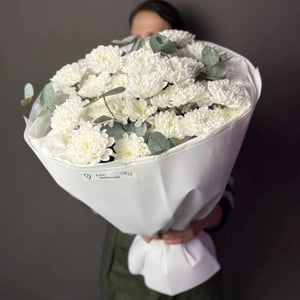 Букет «Хризантема и эвкалипт»