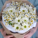 Букет «Летнее утро» из ромашек и хризантем