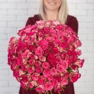 Букет «101 роза в ленте»