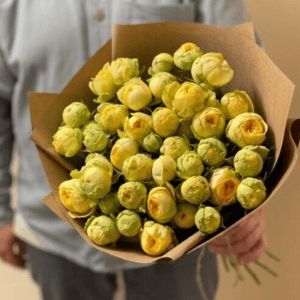 Букет «9 пионовидных роз в крафте»