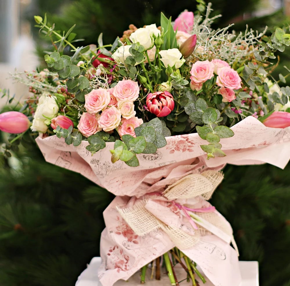 Mother's Day bouquet with pink roses and seasonal blooms delivered in the UK
