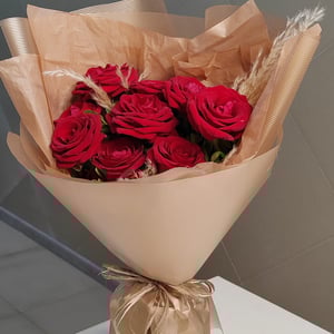 Букет бархатных красных роз