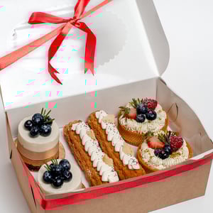 Набор пирожных "Три вида"