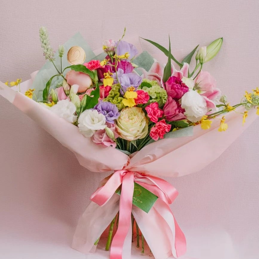 Flower delivery bouquet in Ireland