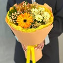 Букет "Ученица" из хризантем и альстромерий