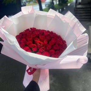 Букет красных роз