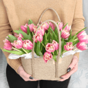 Композиция «Пионовидные тюльпаны в сумочке»